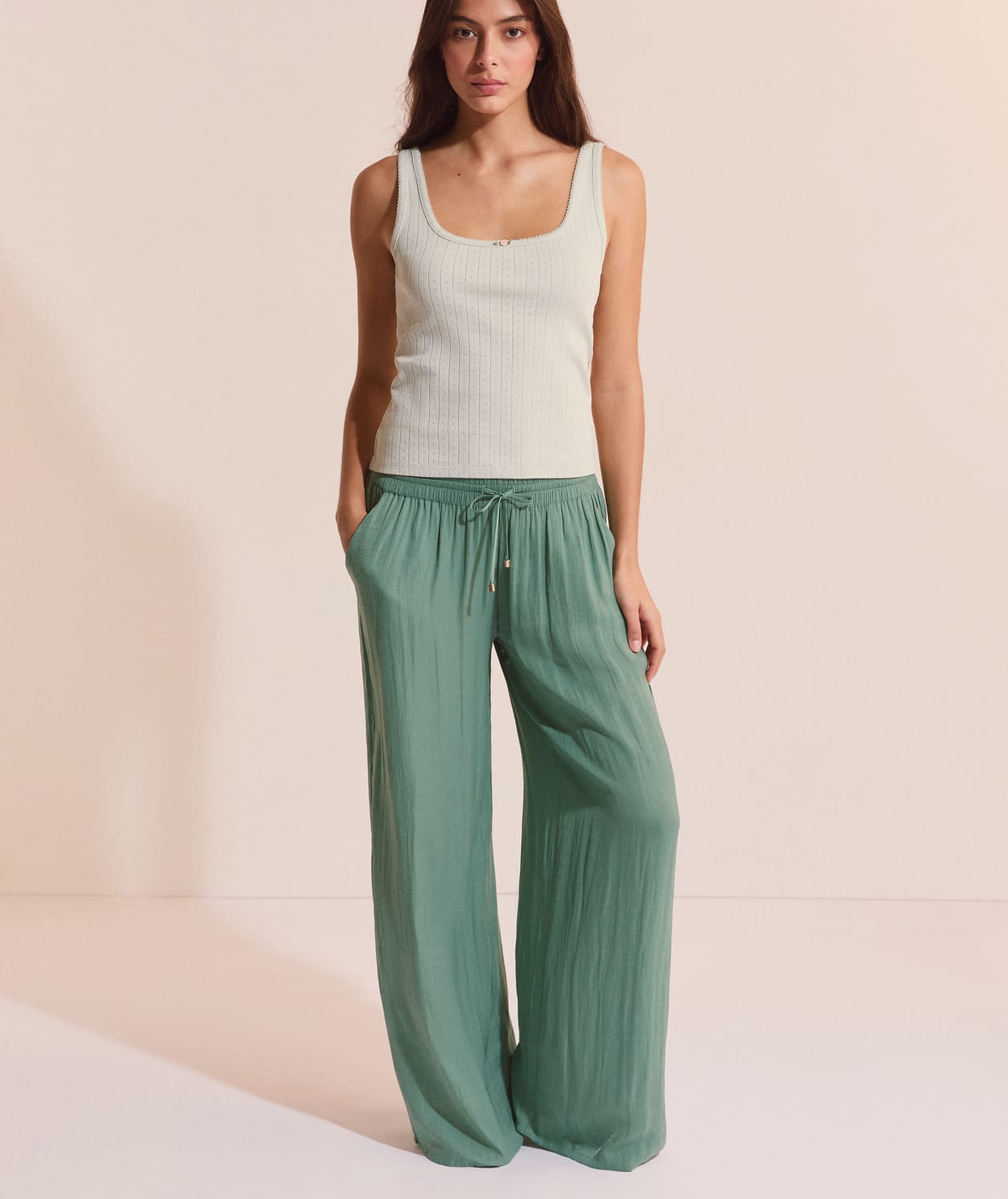 Pantalon de pyjama satiné coupe large - Image 3