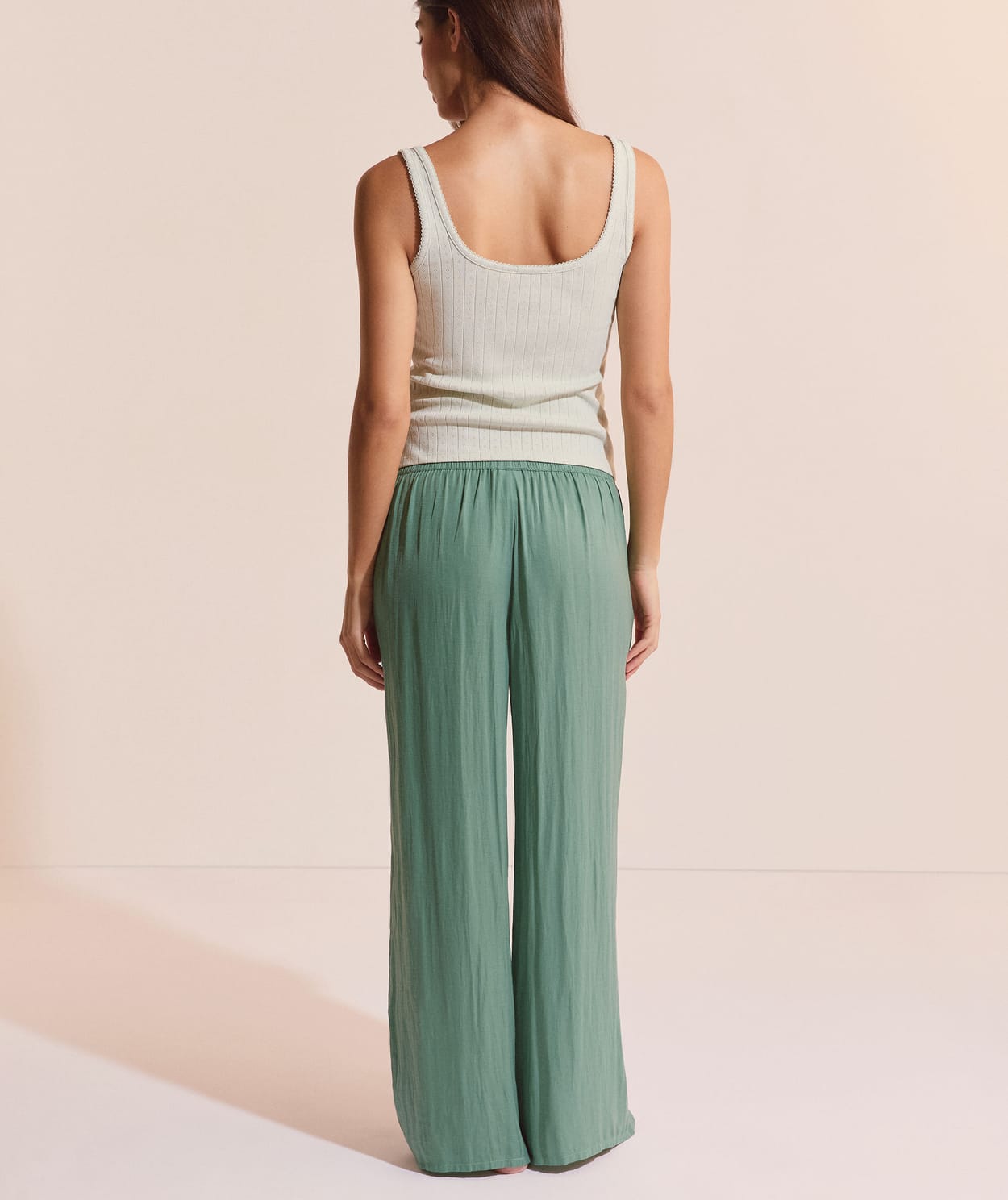 Pantalon de pyjama satiné coupe large - Image 2