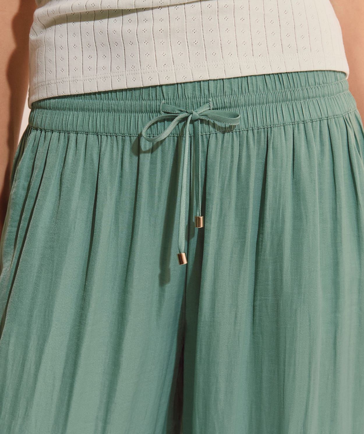 Pantalon de pyjama satiné coupe large - Image 5