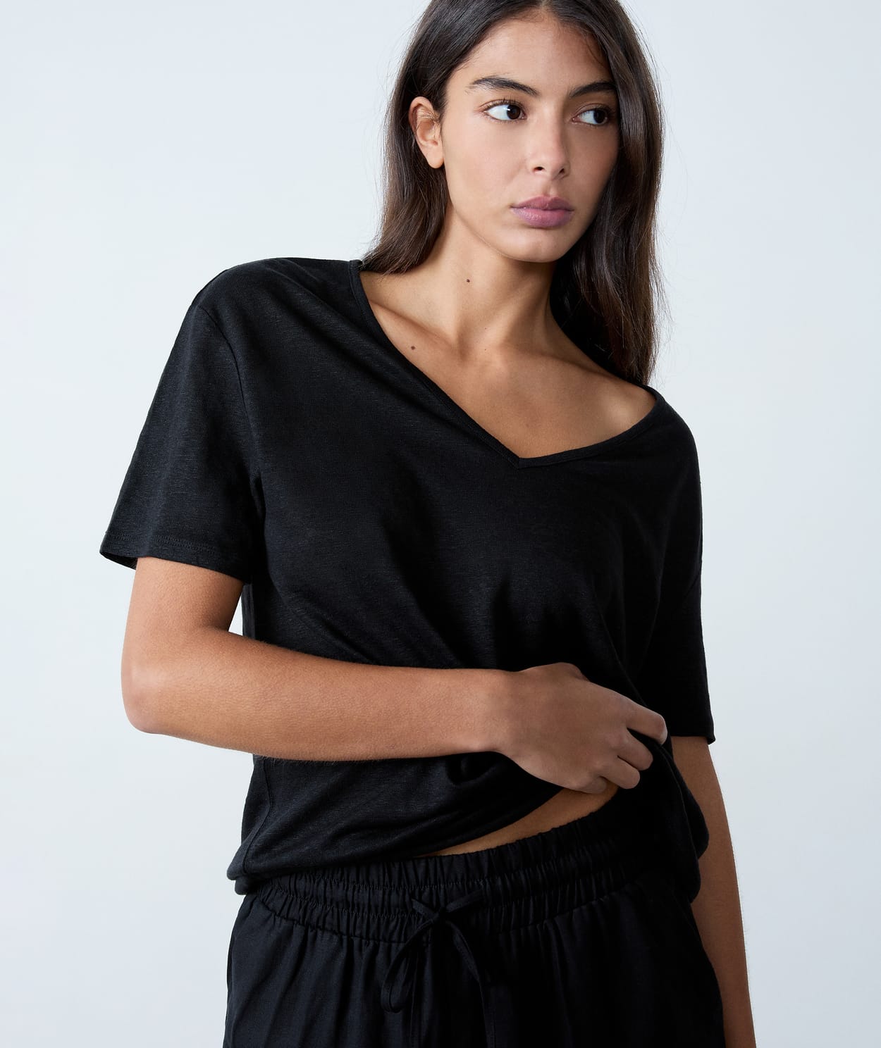 T-shirt col V 100% lin - Image 1