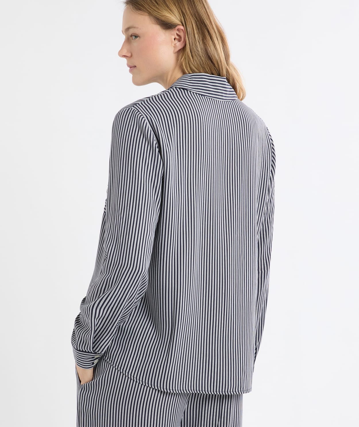 Chemise de pyjama à rayures avec broderie caniche - Image 2