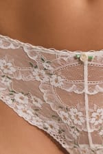 Hipster en dentelle avec fleurs - Miniature 5