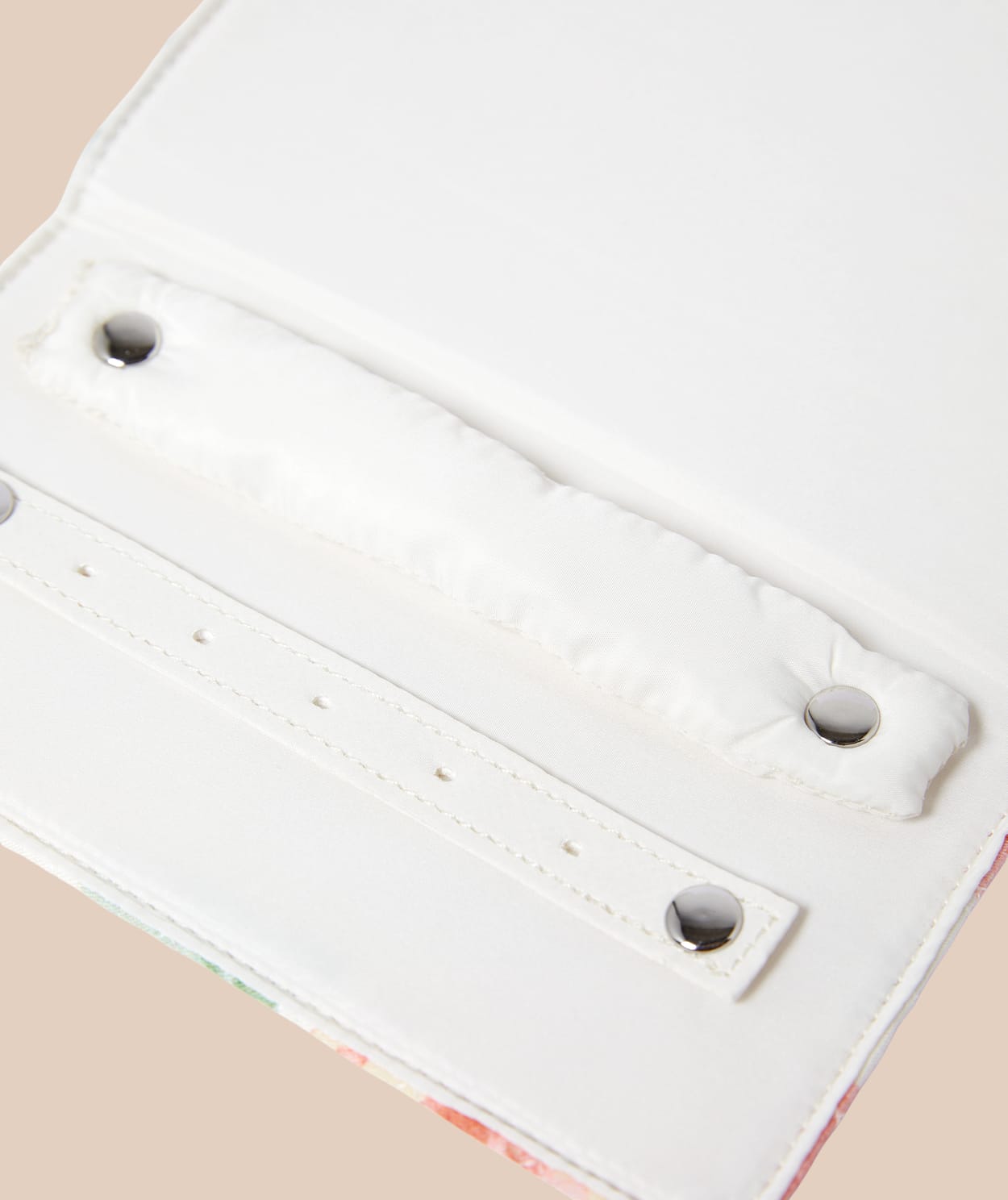 Trousse à bijoux matelassée à motifs fleurs - Image 4