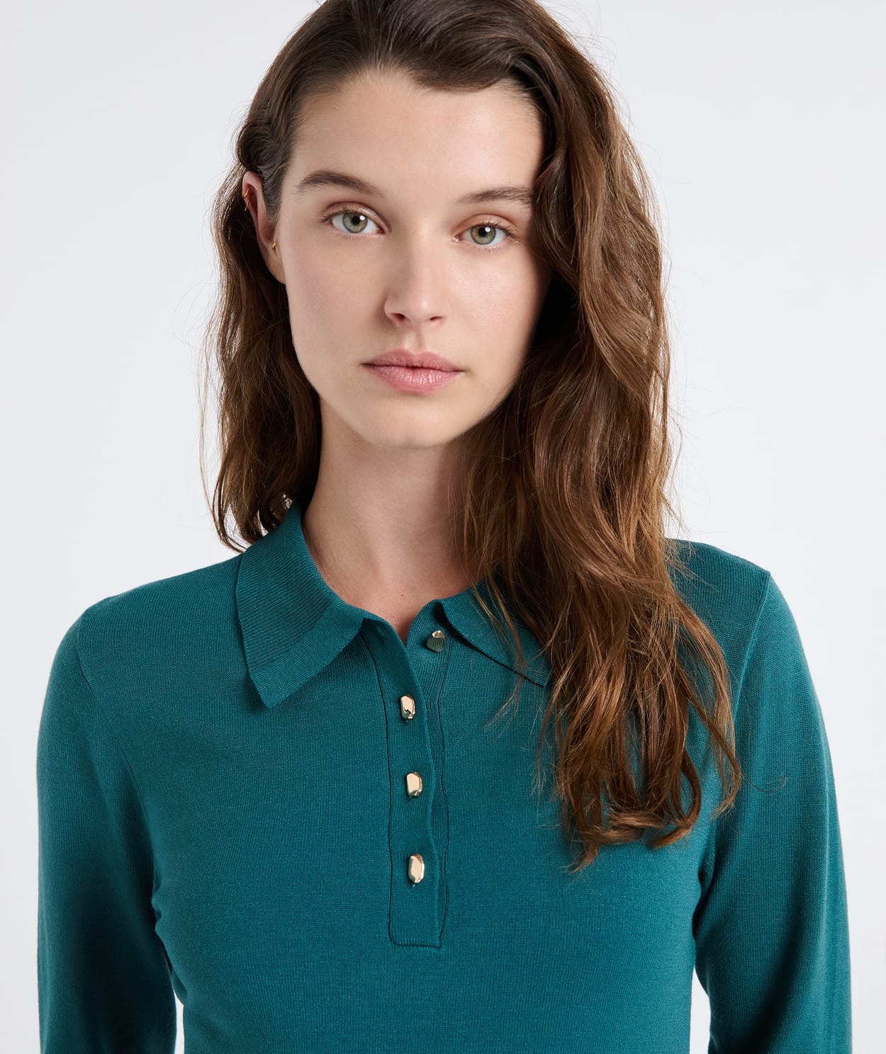 Robe manches longues avec boutons dorés - Image 4