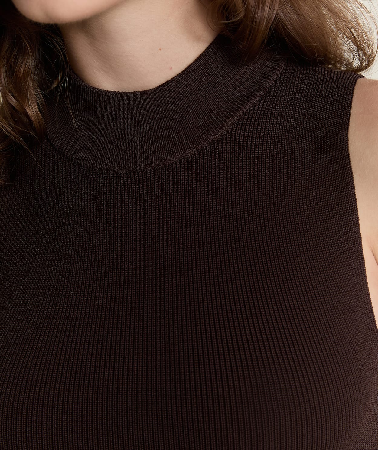Robe courte à col cheminée - Image 4