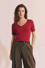 T-shirt à col V avec coton modal - Miniature 1