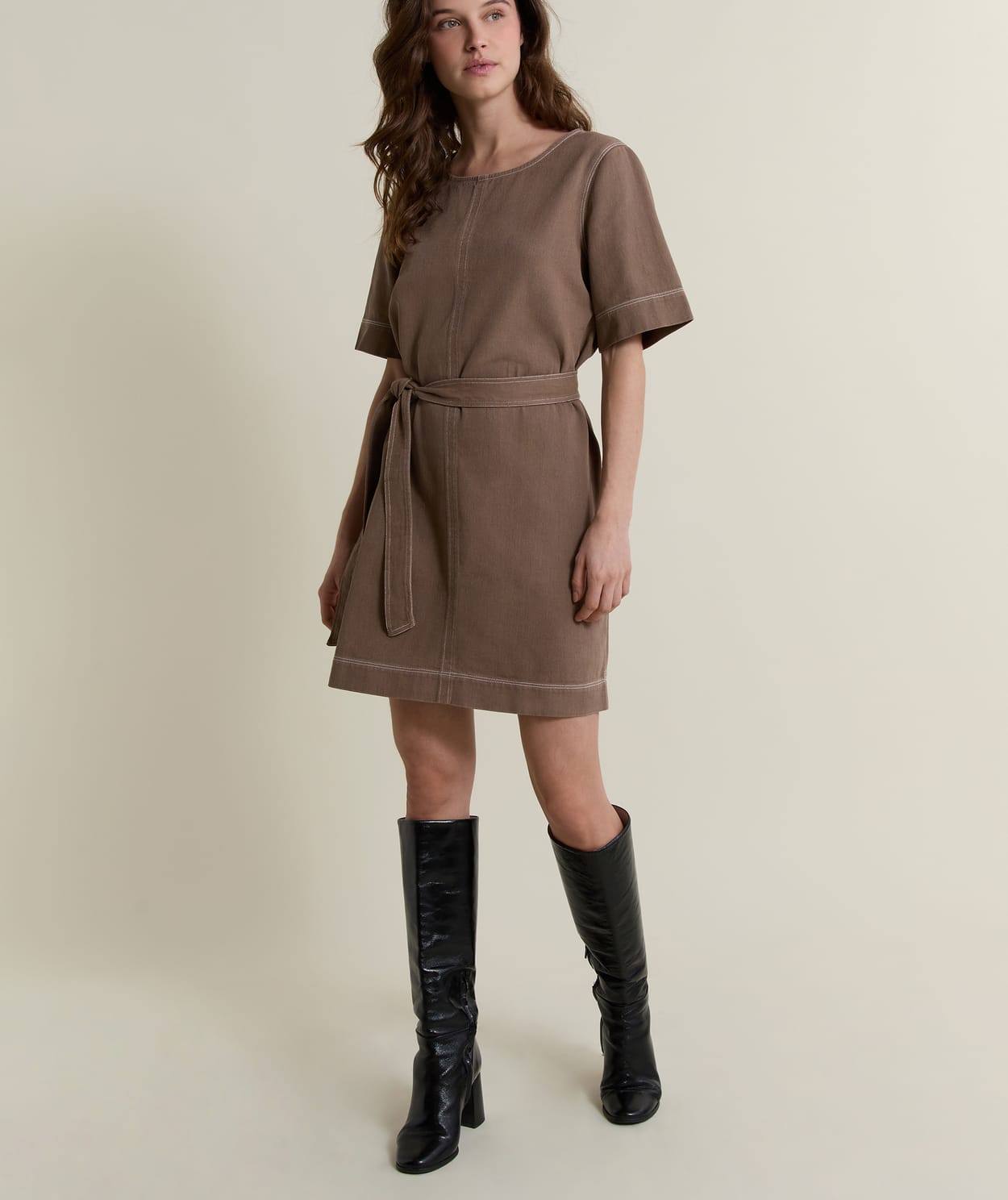 Robe ceinturée en coton - Image 3