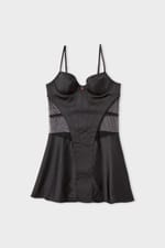 Robe satinée avec charm - Miniature 6