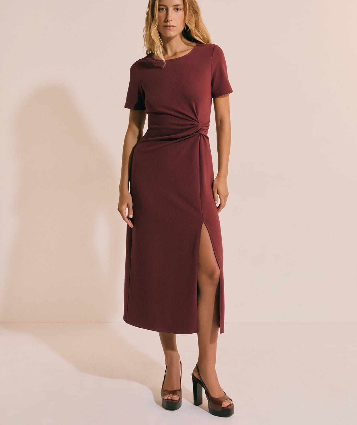 Robe longue drappée en coton avec fente - Image 1