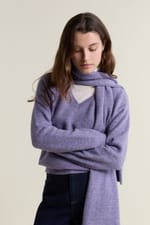 Pull col V avec écharpe intégrée - Miniature 4