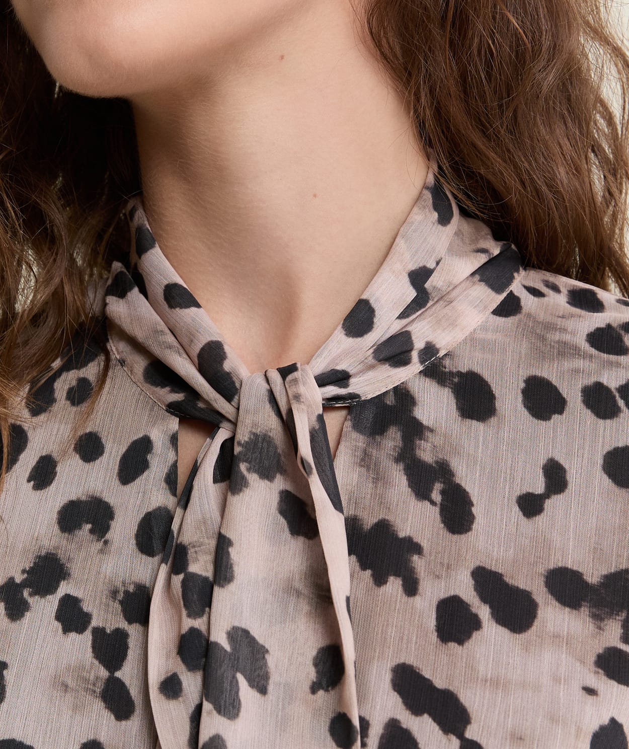 Robe courte à motifs - Image 5